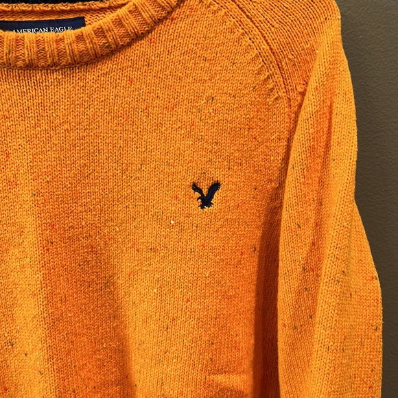 American Eagle Men's Orange
Crew Neck Sweater size Extra Large elbow patches - Picture 3 of 5